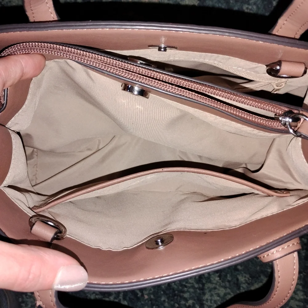 ‼️SOLD‼️Nine West Cream and Brown Satchel - Picture 8 of 10